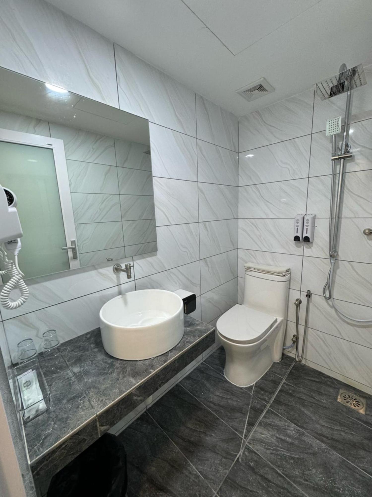 52 The Grace Hotel Muar Exterior photo